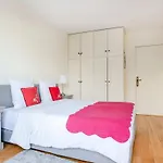 Parisian Elegance And Charm Париж