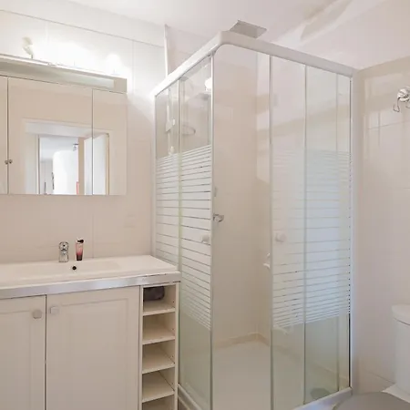 Apartman Parisian Elegance And Charm *